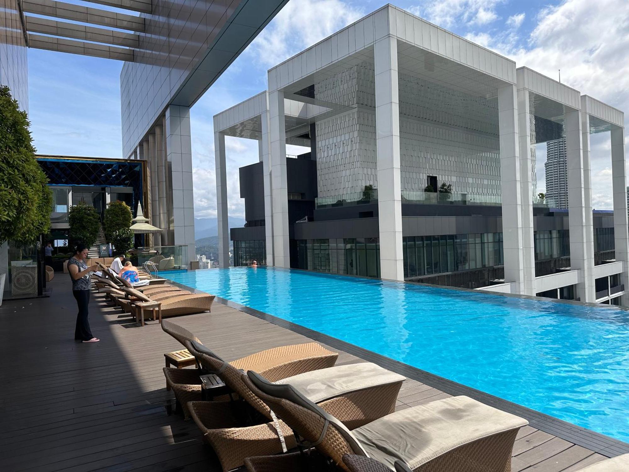 The Platinum Kuala Lumpur By Crown Suites Exterior foto